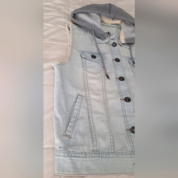 Volcom Stone Acid Wash Denim Vest - Picture 3 of 11